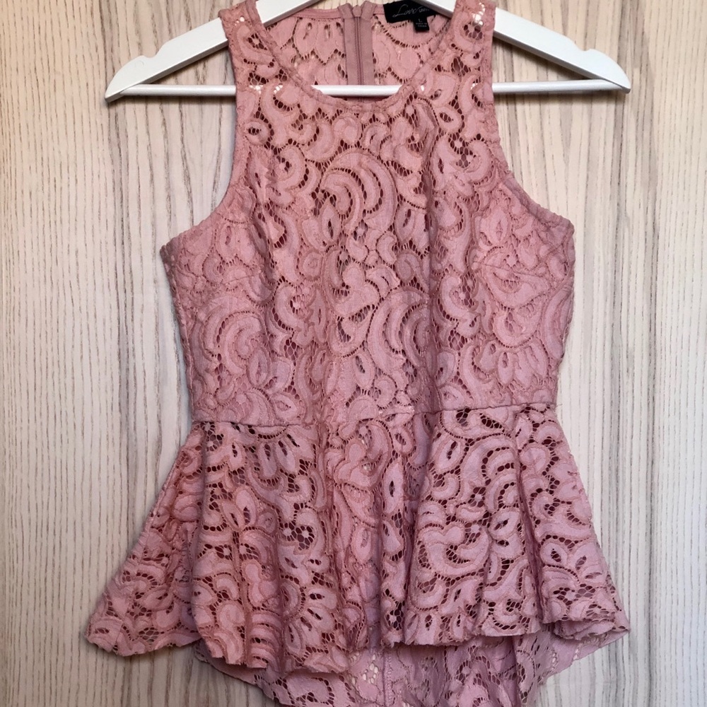 Love university lace pink top